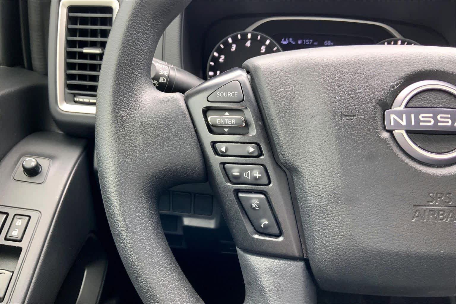 Used 2022 Nissan Frontier SV w/ Technology Package RWD image 23