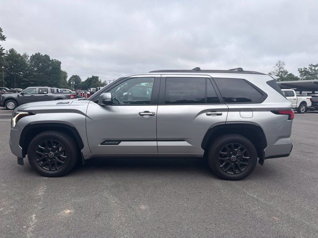 Used 2024 Toyota Sequoia Platinum AWD/4WD image 2