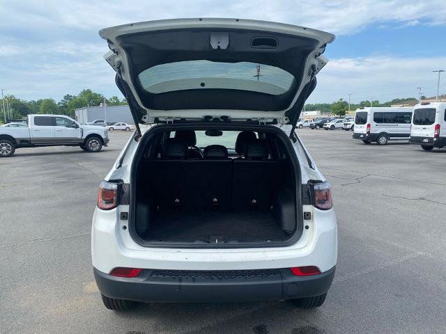 Used 2024 Jeep Compass Latitude AWD/4WD image 9