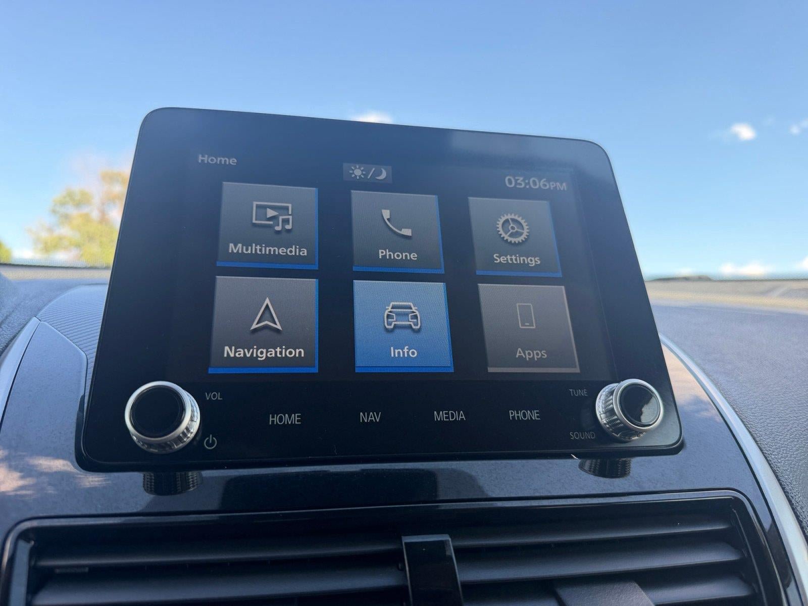 Used 2024 Mitsubishi Eclipse Cross AWD image 18
