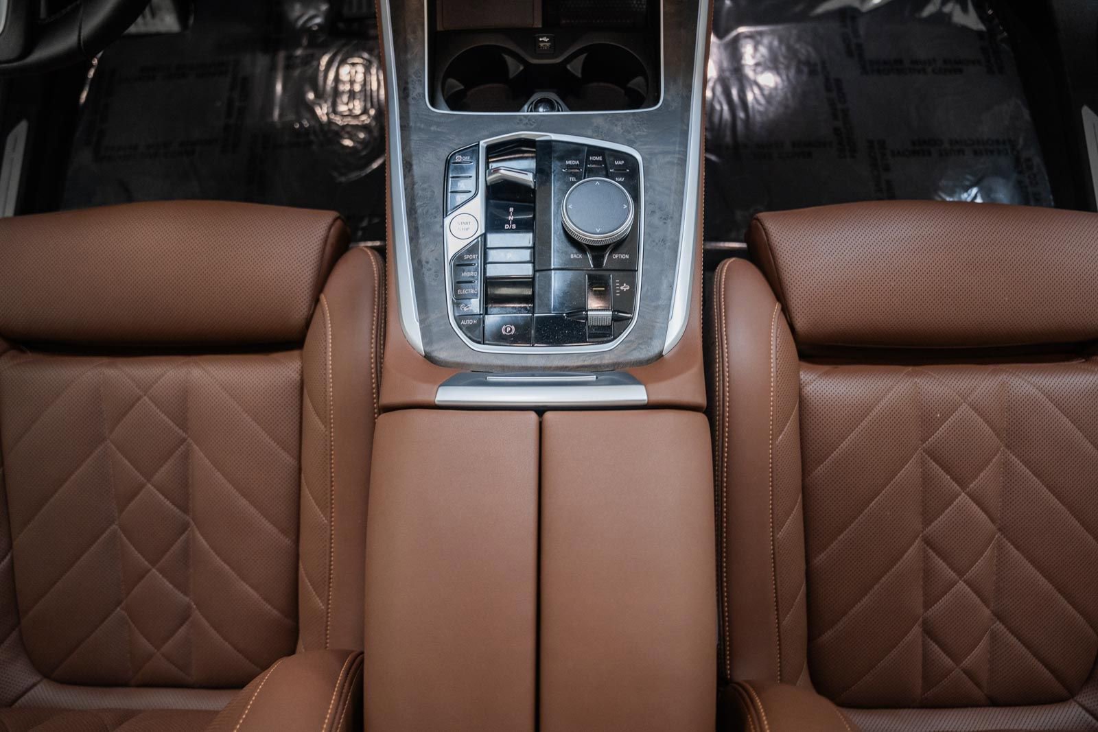 Used 2024 BMW X5 xDrive50e image 32