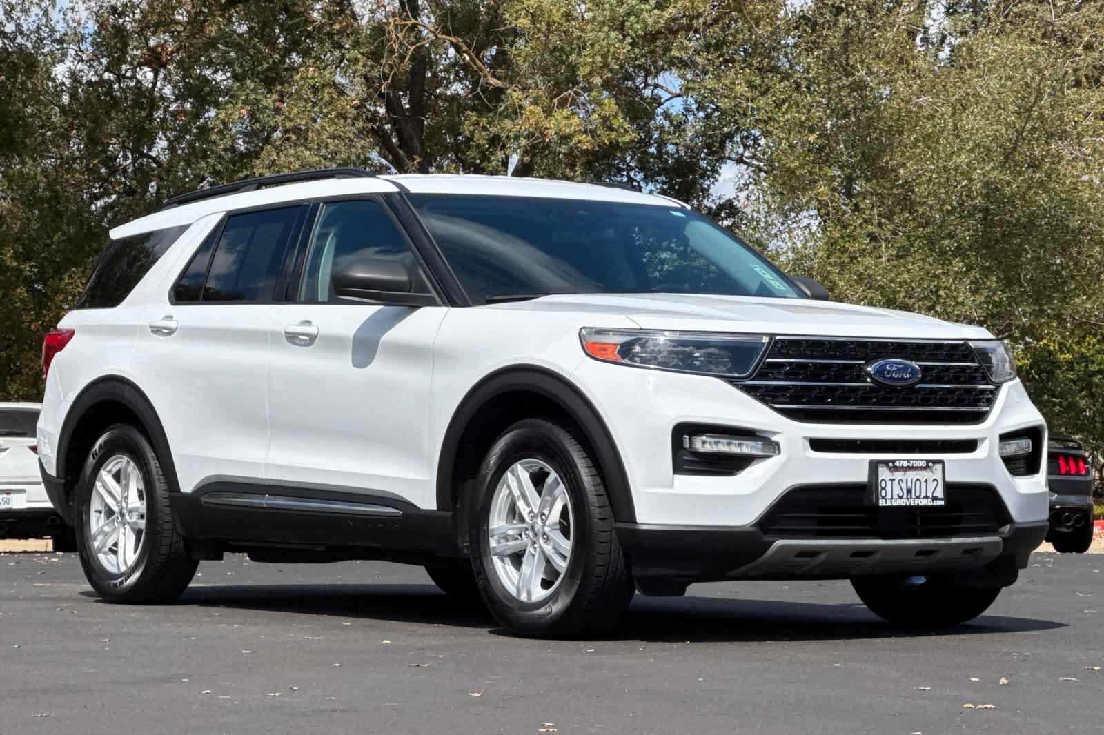 Certified 2020 Ford Explorer XLT w/ Equipment Group 202A RWD image 9