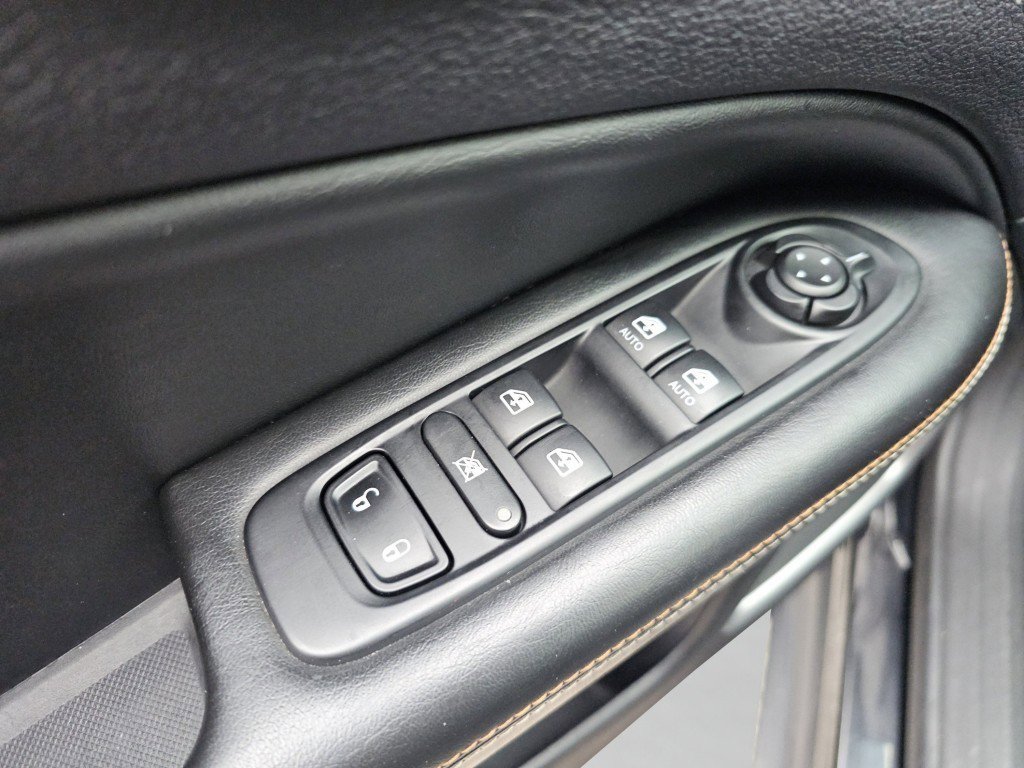 Used 2018 Jeep Compass Latitude image 26