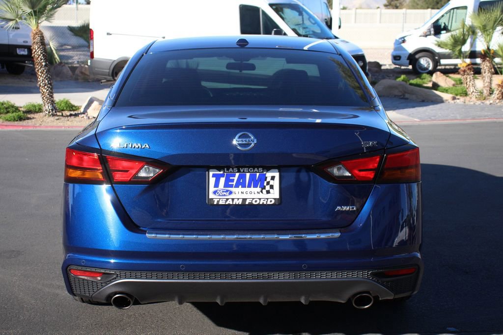 Used 2021 Nissan Altima 2.5 SR w/ SR Premium Package image 6