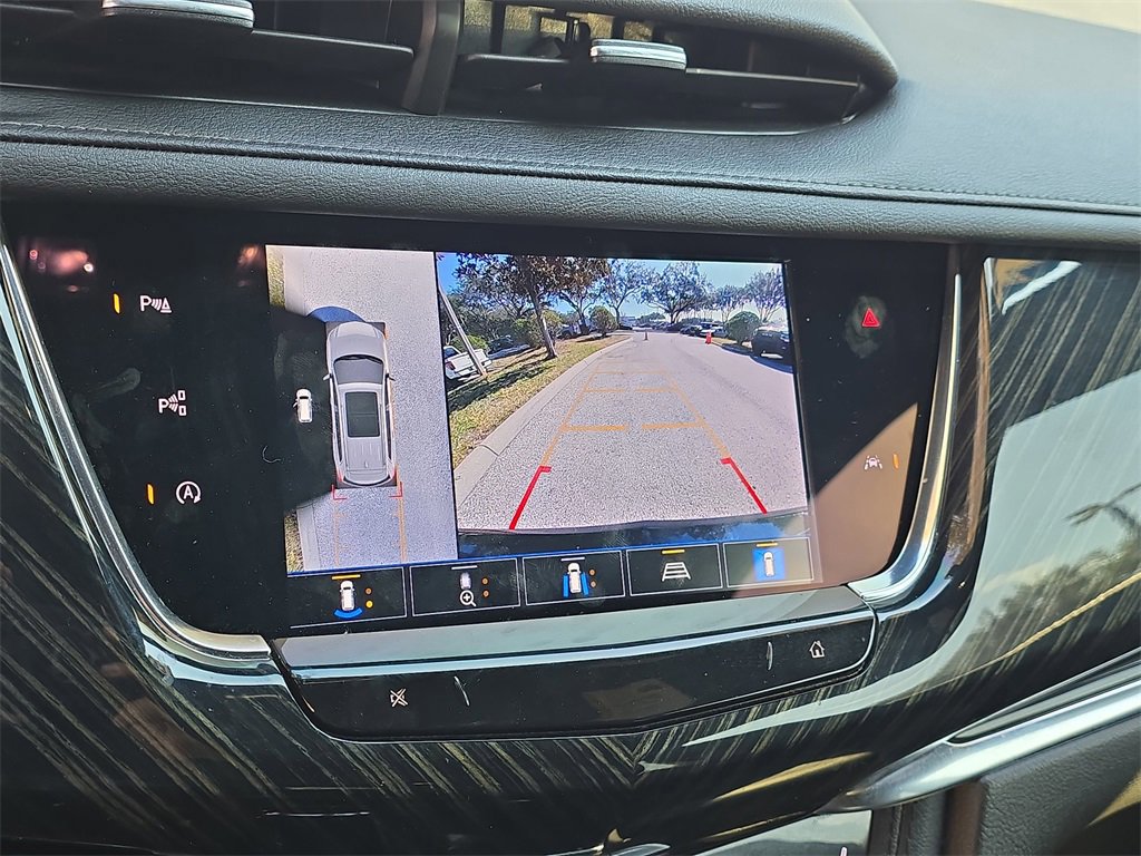 Used 2023 Cadillac XT6 Premium Luxury w/ Technology Package image 25