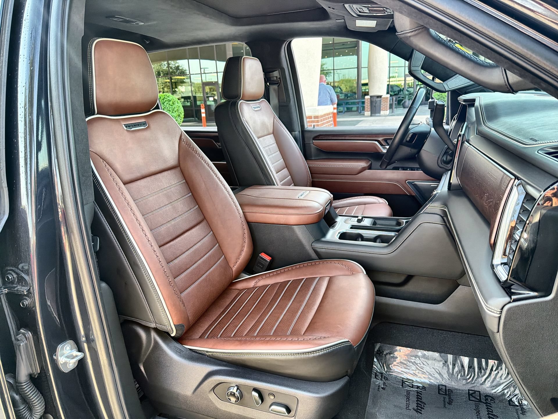 Used 2024 GMC Sierra 2500 Denali Ultimate AWD/4WD image 25