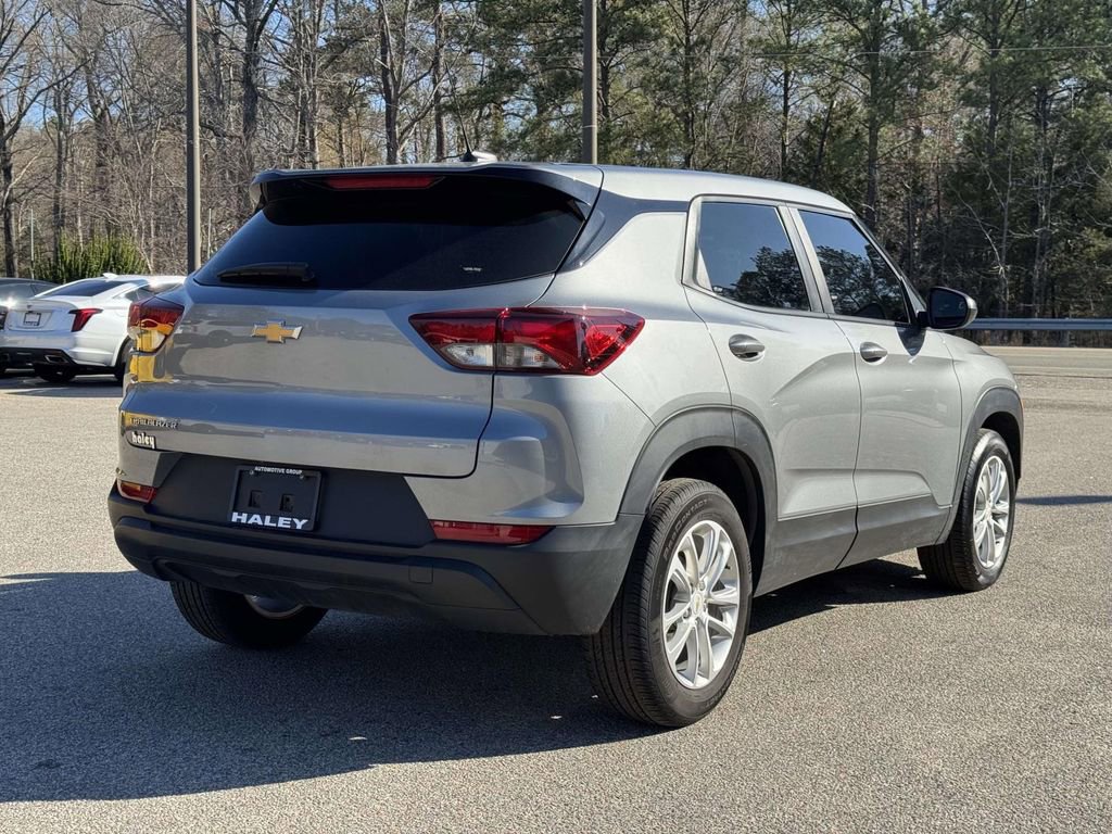 Used 2024 Chevrolet TrailBlazer LS image 4