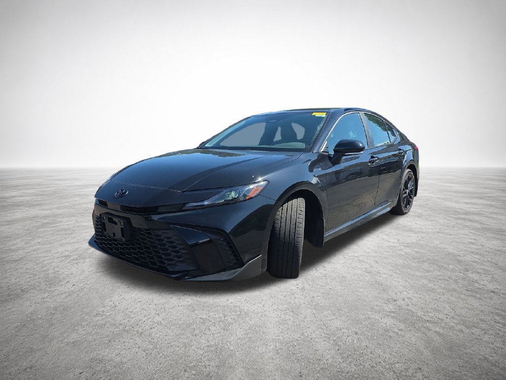 Used 2025 Toyota Camry SE AWD/4WD image 4