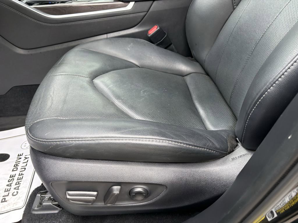 Used 2020 Toyota Highlander Limited image 27