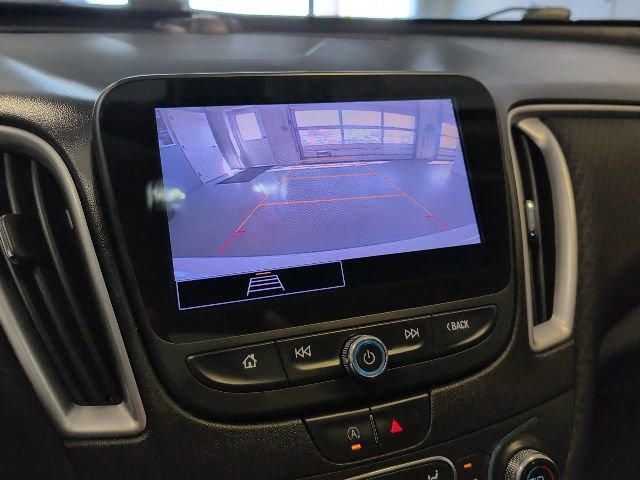 Used 2022 Chevrolet Malibu LT FWD image 22