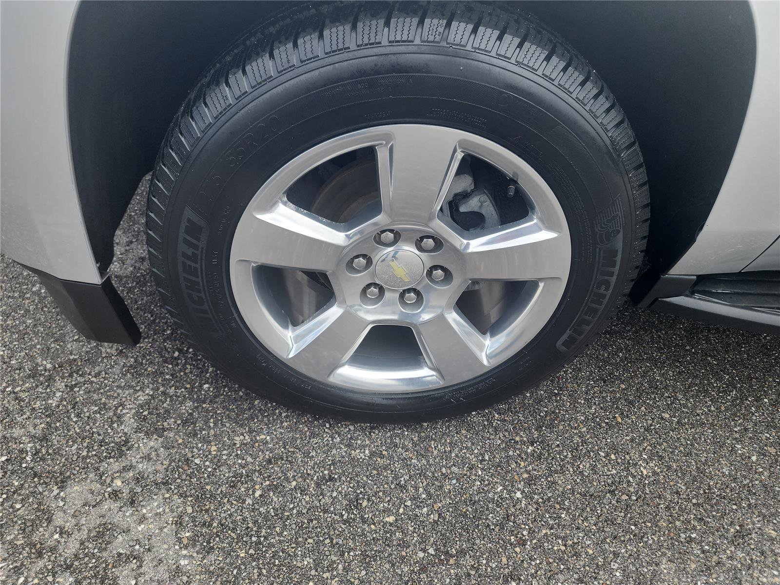 Used 2017 Chevrolet Suburban LS w/ All-Season Package RWD image 10