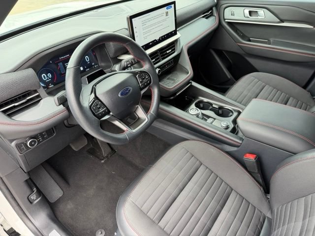 Certified 2025 Ford Explorer ST-Line w/ Premium Package RWD image 14