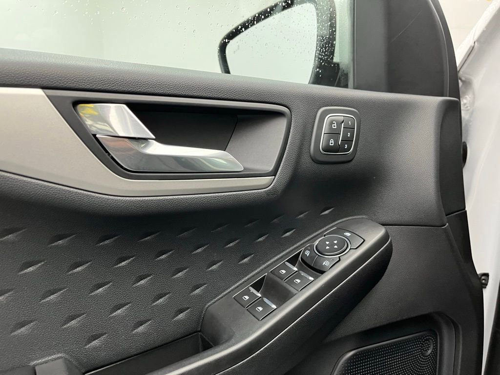 Certified 2020 Ford Escape SEL image 17