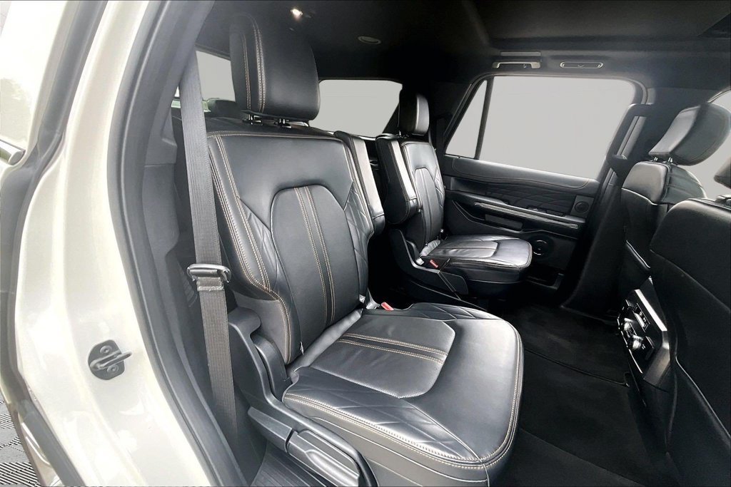 Certified 2024 Ford Expedition Platinum AWD/4WD image 27