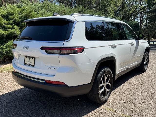 Used 2024 Jeep Grand Cherokee L Limited AWD/4WD image 5