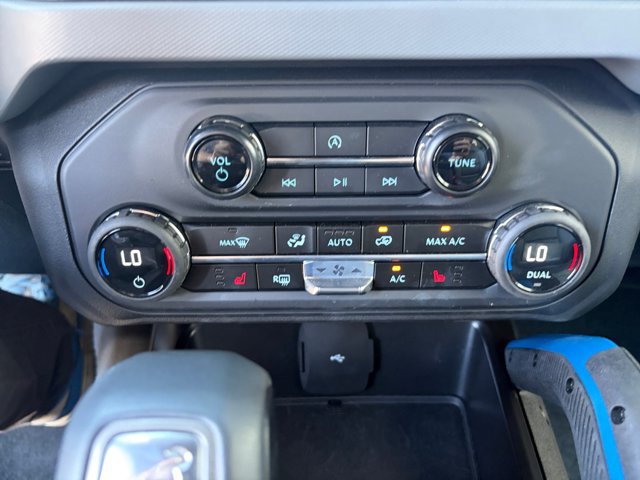 Certified 2024 Ford Bronco Black Diamond w/ Sasquatch Package AWD/4WD image 31