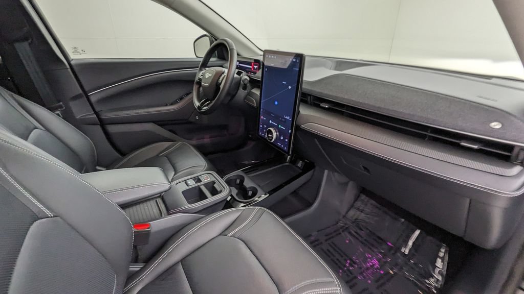 Certified 2025 Ford Mustang Mach-E Premium AWD/4WD image 39
