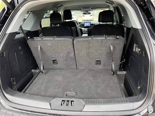 Certified 2022 Ford Explorer XLT w/ Equipment Group 202A image 11