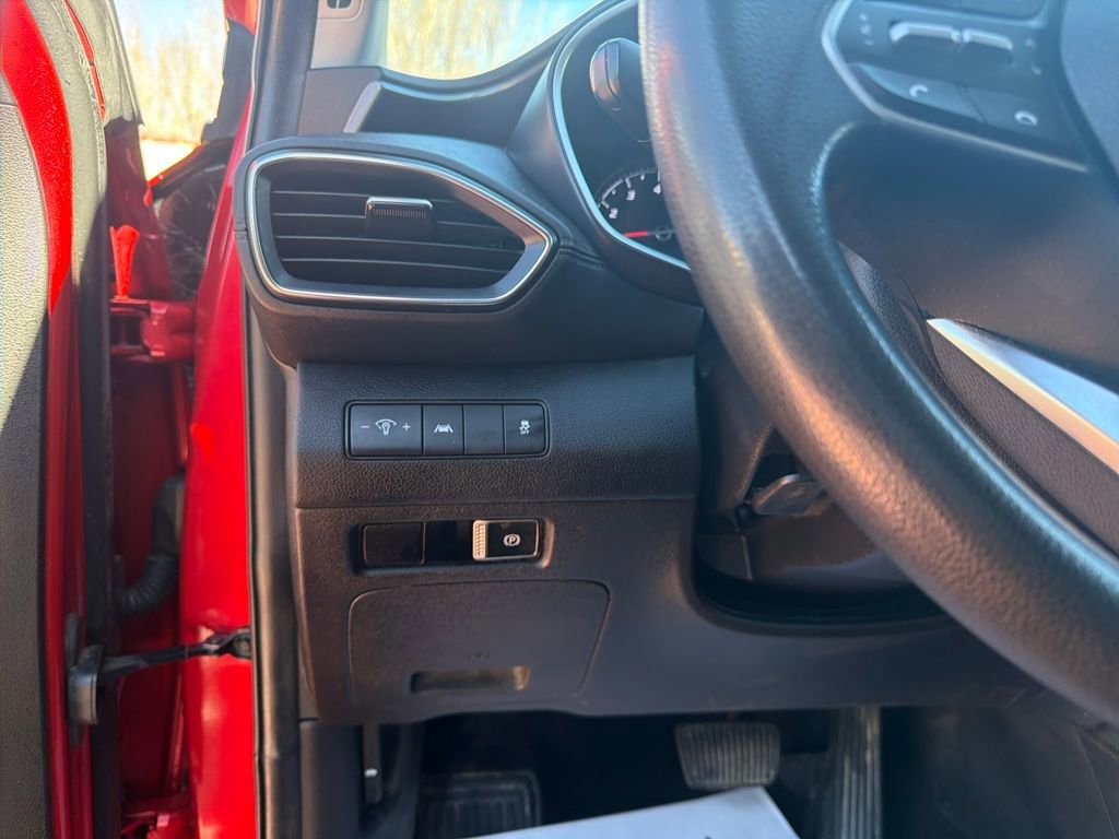 Used 2022 Hyundai Santa Fe SEL w/ Cargo Package image 13