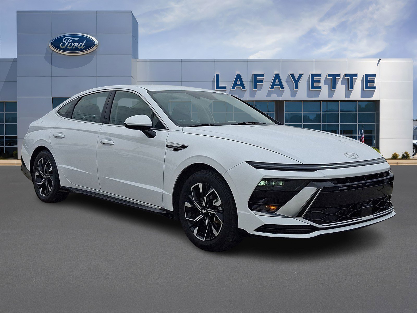 Used 2025 Hyundai Sonata SEL image 1