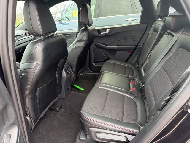 Certified 2025 Ford Escape ST-Line Select AWD/4WD image 7