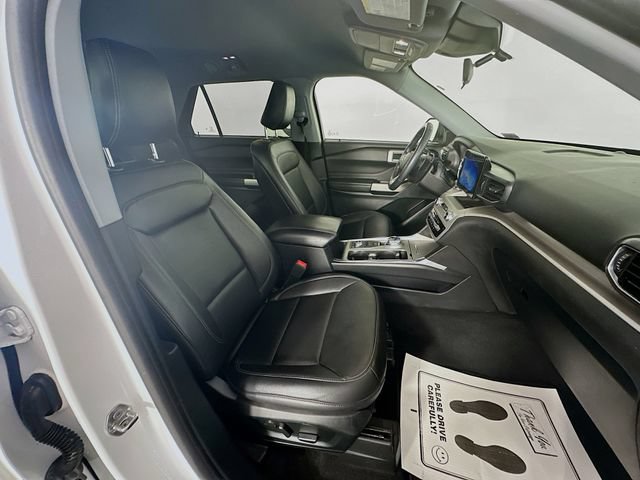 Certified 2020 Ford Explorer XLT w/ Equipment Group 202A AWD/4WD image 34