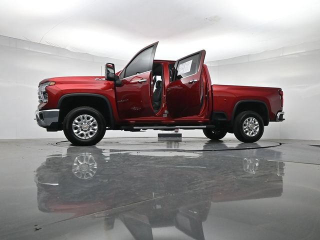 Used 2025 Chevrolet Silverado 2500 LTZ w/ LTZ Convenience Package AWD/4WD image 59