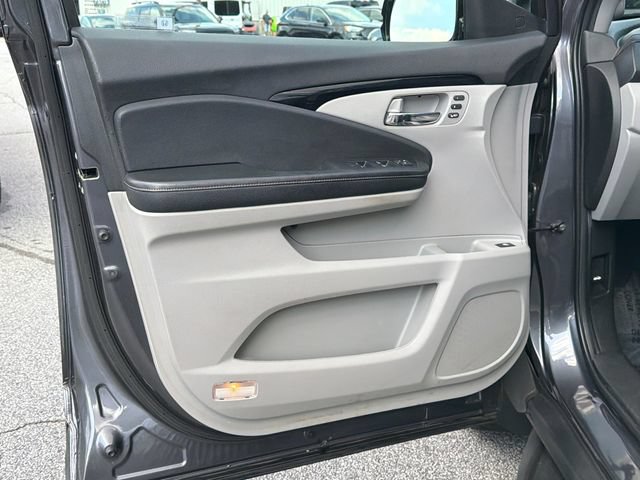 Used 2020 Honda Ridgeline RTL-E image 12