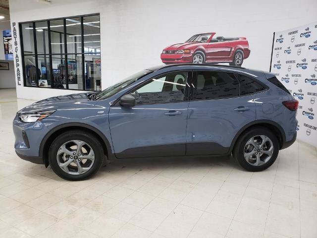 Certified 2025 Ford Escape ST-Line w/ Tech Pack #1 AWD/4WD image 4