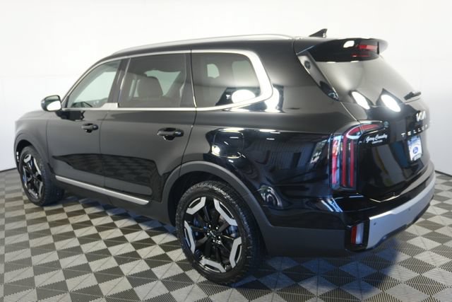 Used 2023 Kia Telluride EX w/ EX Captain's Chair Package AWD/4WD image 5