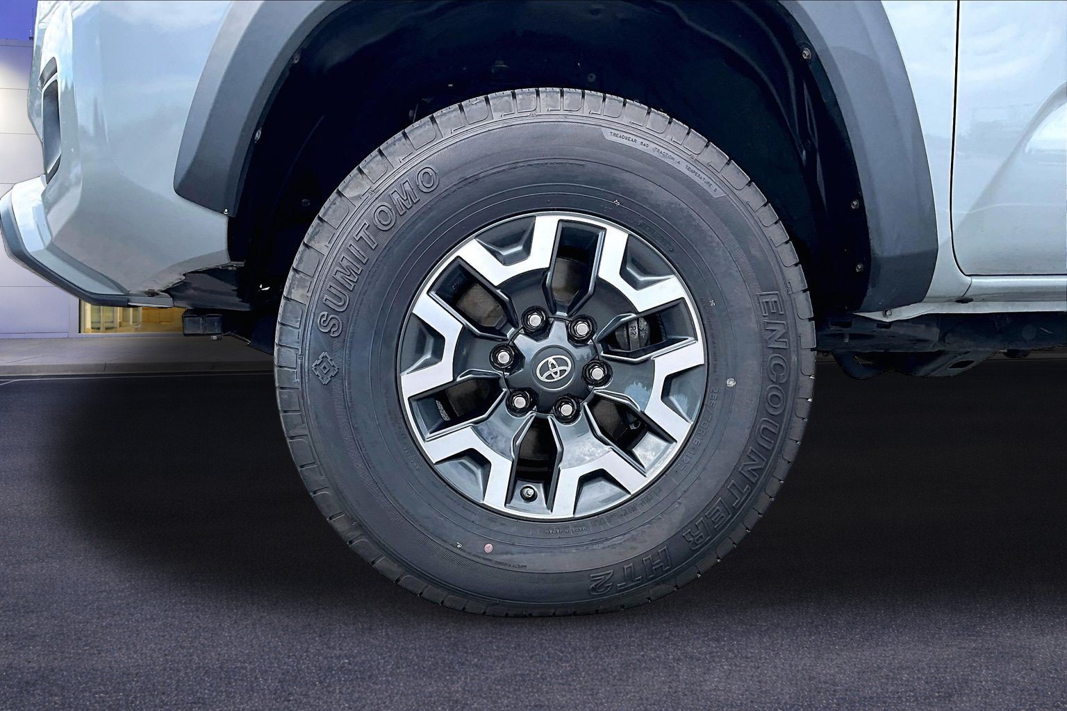 Used 2019 Toyota Tacoma TRD Off-Road AWD/4WD image 35