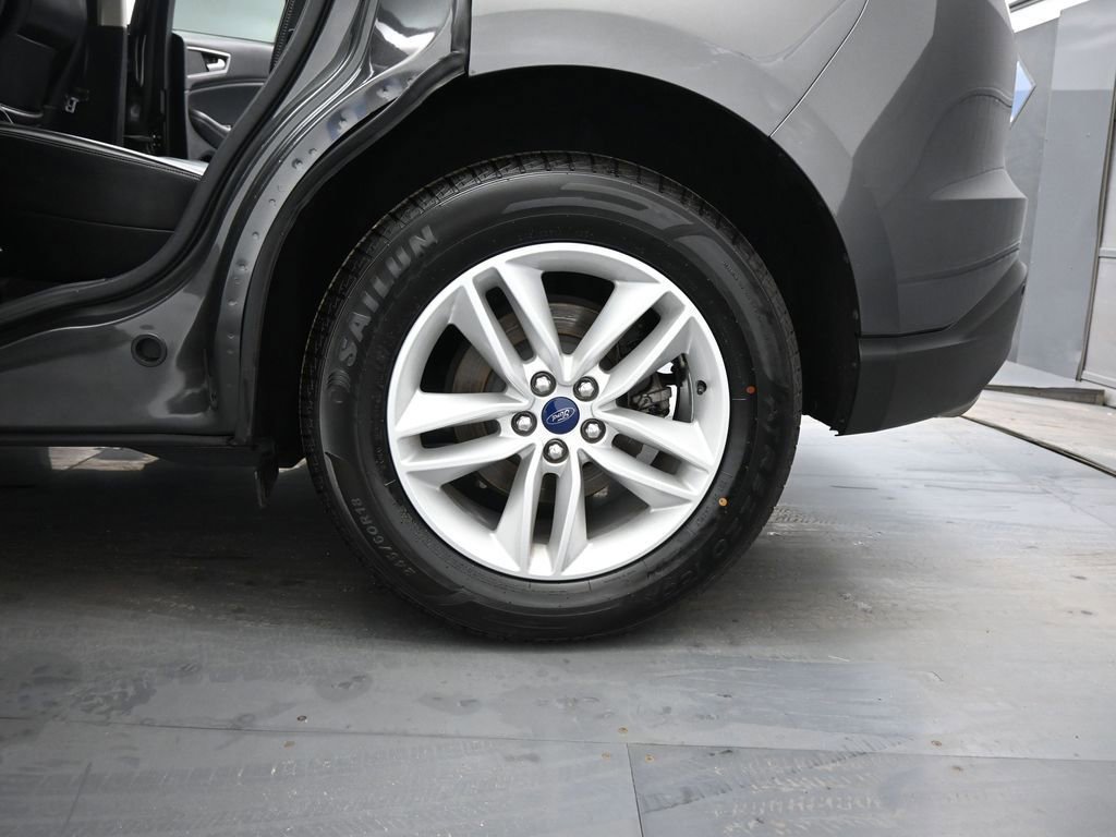 Certified 2017 Ford Edge SEL w/ Equipment Group 201A image 50