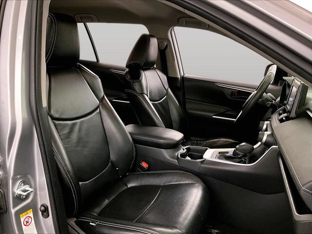 Used 2019 Toyota RAV4 LE w/ All Weather Liner Package AWD/4WD image 7