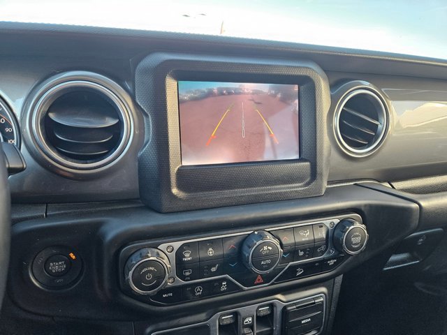 Used 2018 Jeep Wrangler Unlimited Sahara w/ Cold Weather Group image 14