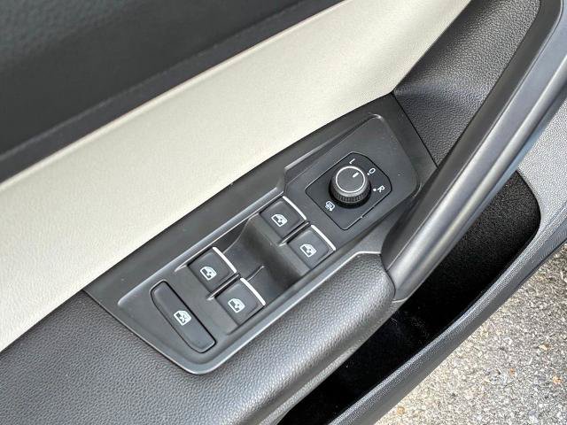 Used 2021 Volkswagen Tiguan SE R-Line w/ 3rd Row Seat Package AWD/4WD image 21