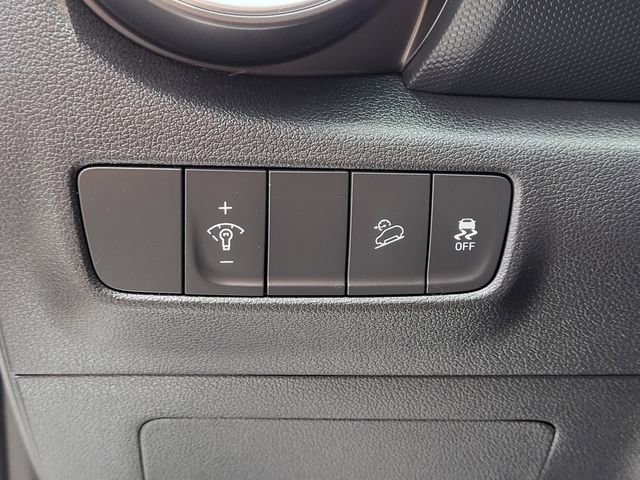 Used 2023 Hyundai Kona SEL w/ Convenience Package FWD image 15