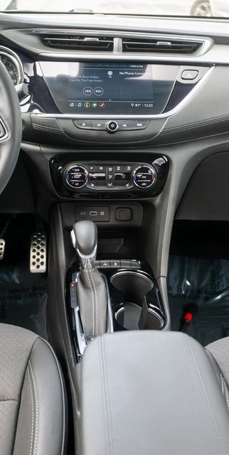 Used 2023 Buick Encore GX Select w/ Sport Touring Package FWD image 15