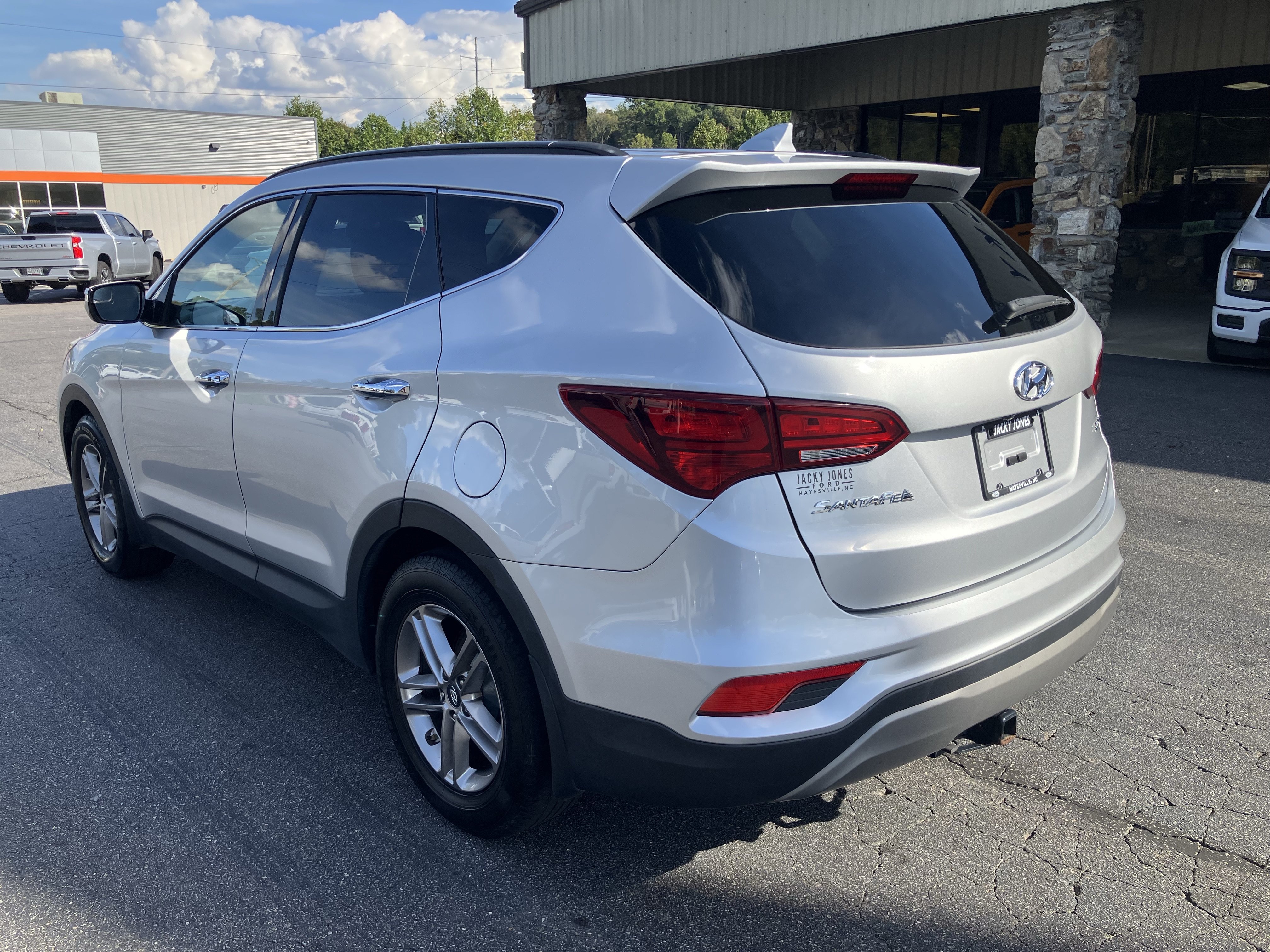 Used 2018 Hyundai Santa Fe Sport w/ 2.4L Value Package 02 FWD image 8
