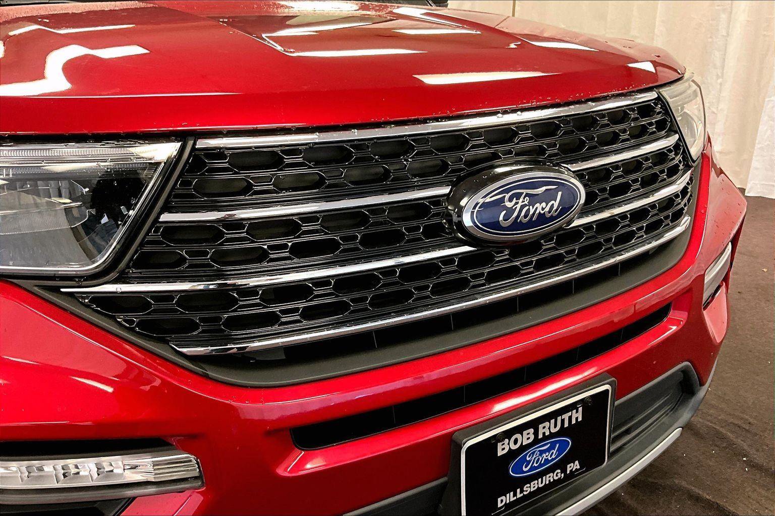 Certified 2020 Ford Explorer XLT w/ Equipment Group 202A image 30