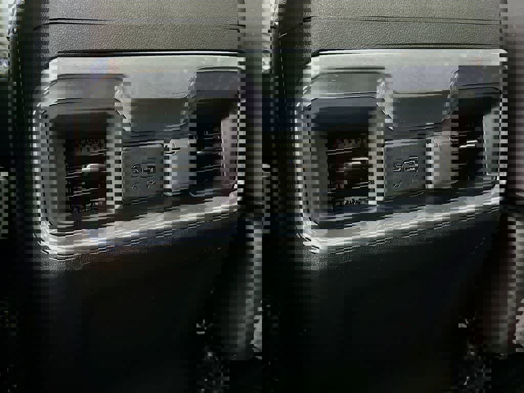 Used 2020 GMC Sierra 1500 Elevation image 16