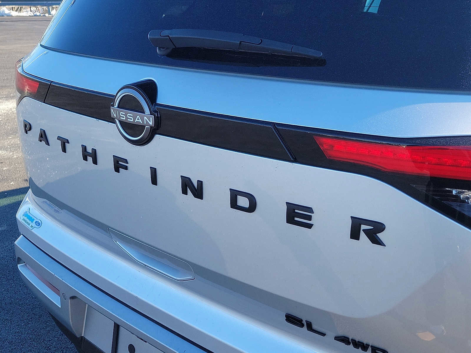 Used 2022 Nissan Pathfinder SL w/ SL Premium Package image 31