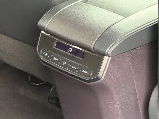 Used 2026 Toyota Highlander XLE AWD/4WD image 36