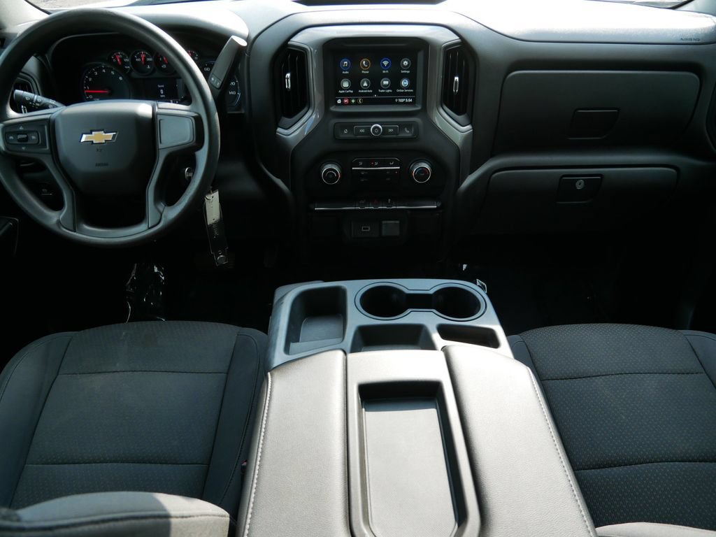 Used 2019 Chevrolet Silverado 1500 Custom w/ Custom Value Package AWD/4WD image 13