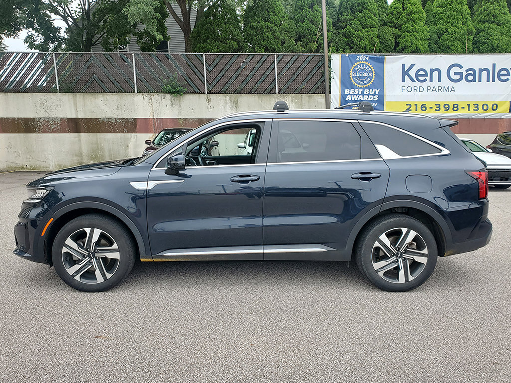 Used 2023 Kia Sorento EX AWD/4WD image 2