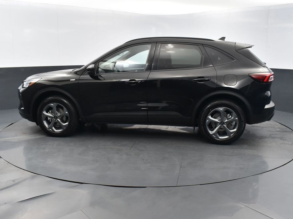 Certified 2025 Ford Escape ST-Line image 3