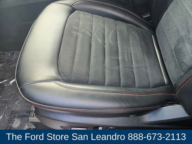 Certified 2024 Ford Edge ST-Line image 17