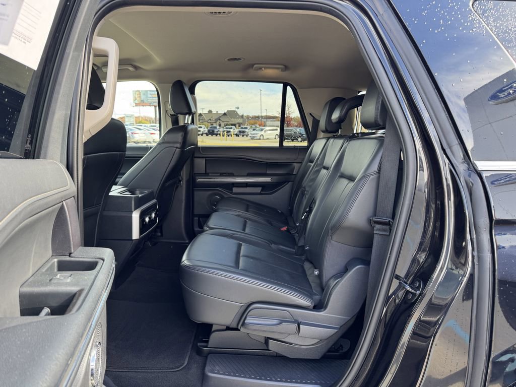 Certified 2024 Ford Expedition Max XLT image 30