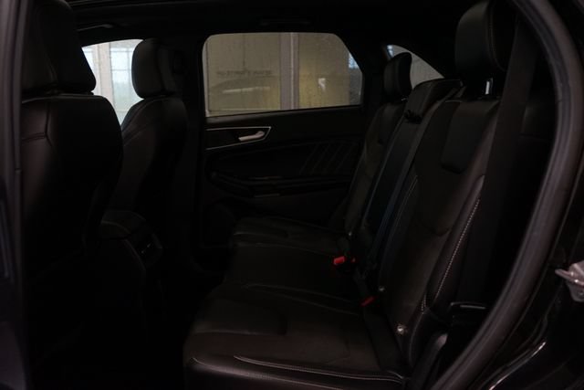 Certified 2020 Ford Edge ST w/ Cold Weather Package AWD/4WD image 30