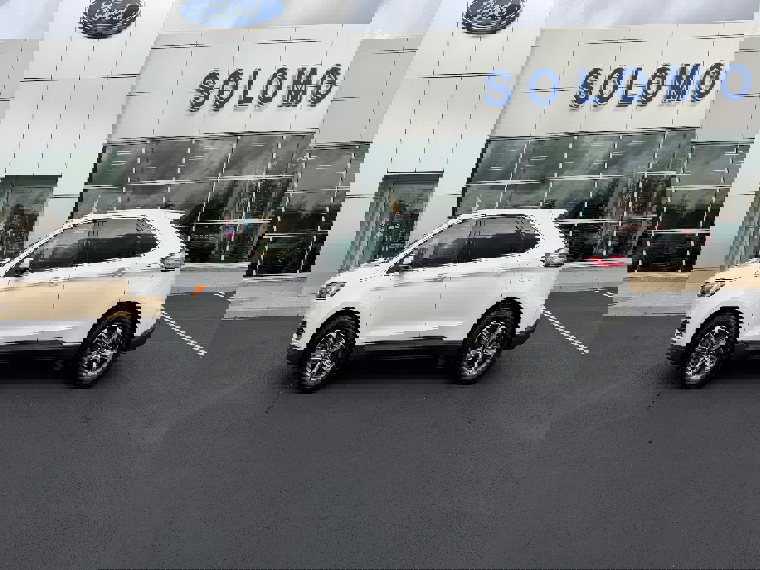 Certified 2024 Ford Edge SEL w/ Convenience Package image 6