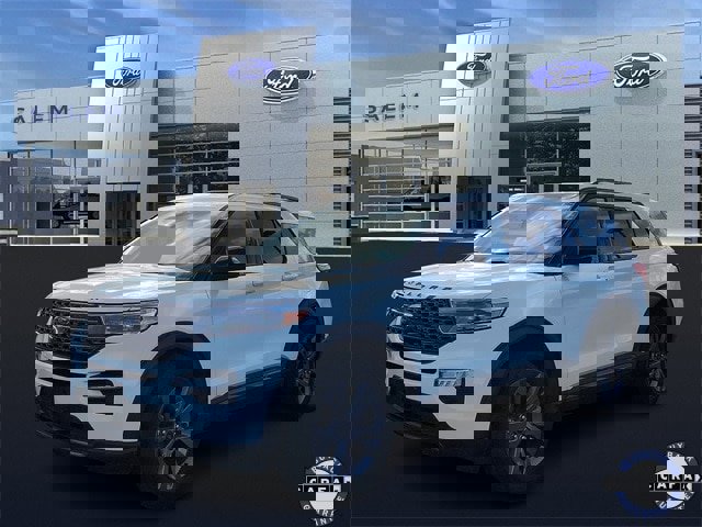 Certified 2023 Ford Explorer XLT w/ Equipment Group 202A image 6